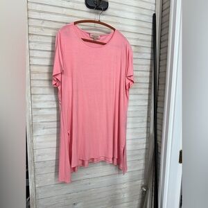 Philosophy Women’s 1X Coral Short Sleeve Tunic Top